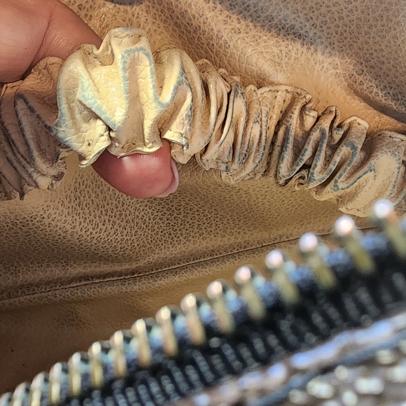 Louis Vuitton Trousse Toiletry Pouch Monogram 23 Brown Clutch GUC - Picture 11 of 15